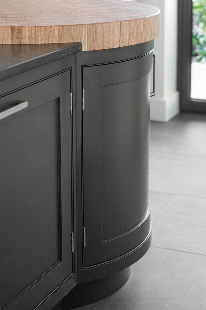 Inframe Kitchen Design