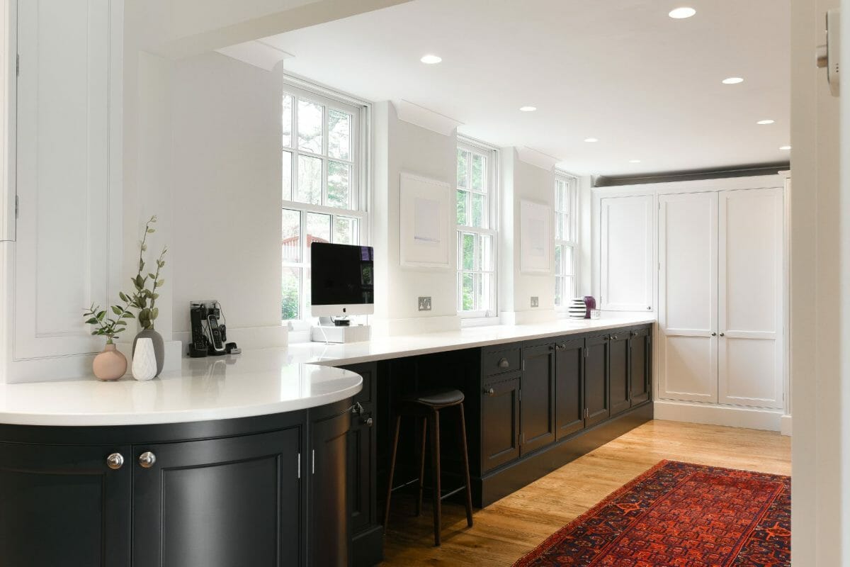 Curved Shaker cabinet