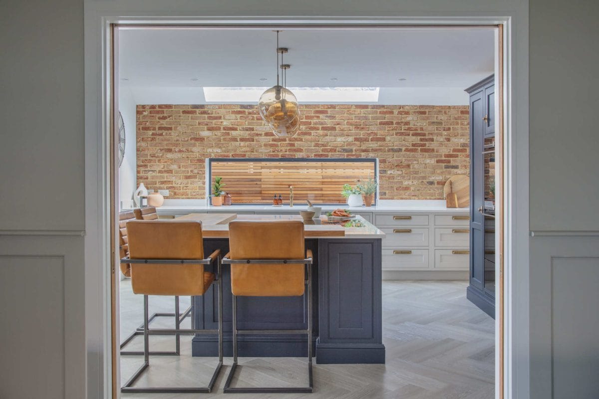 Modern Open Plan Handleless Kitchen