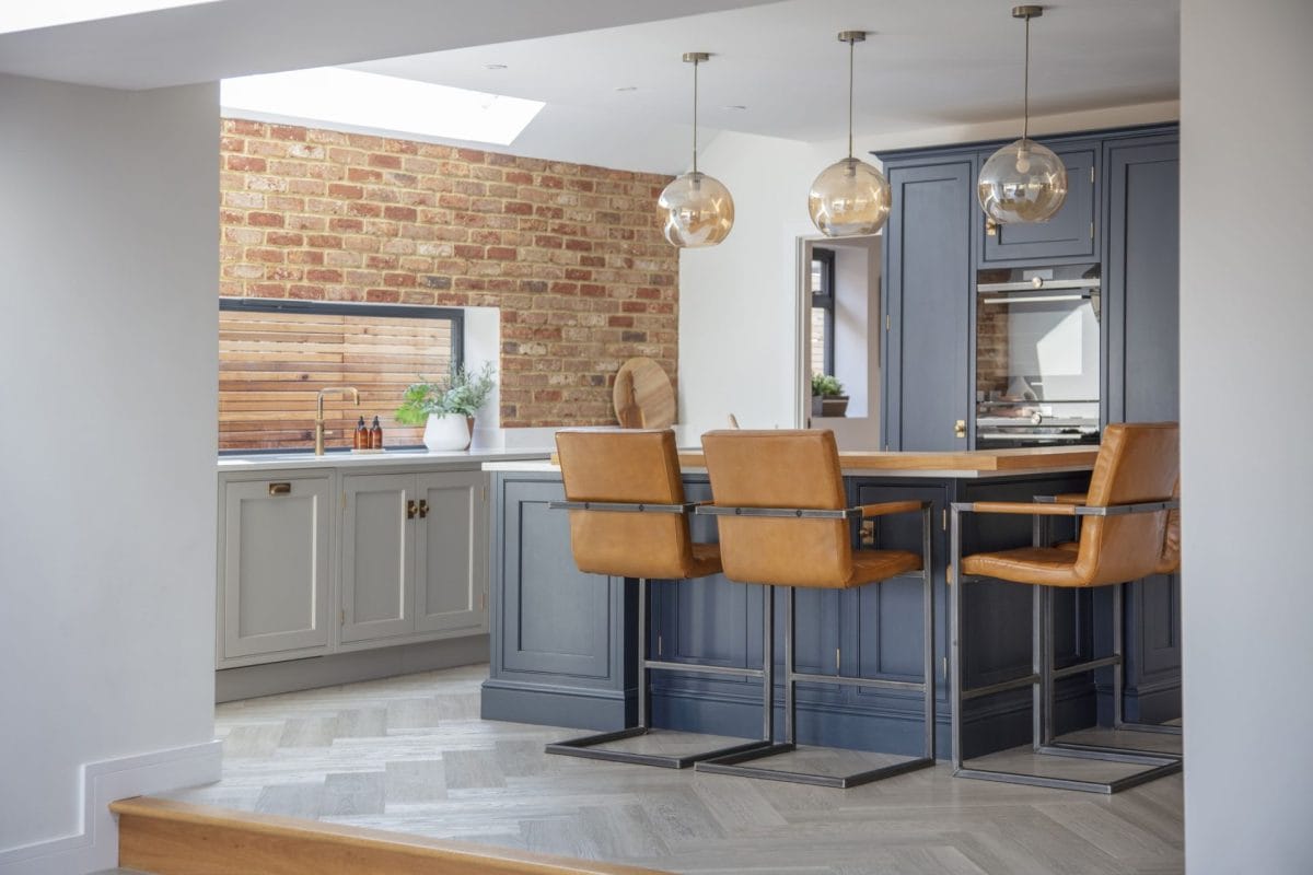 Modern Open Plan Handleless Kitchen