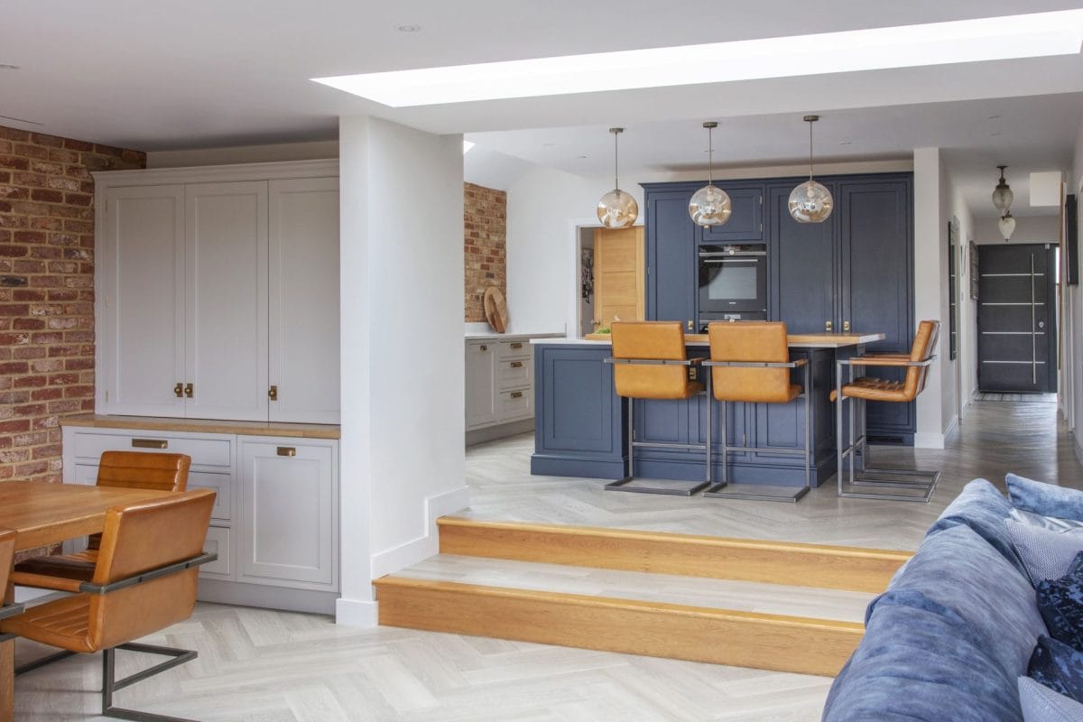 Modern Open Plan Handleless Kitchen