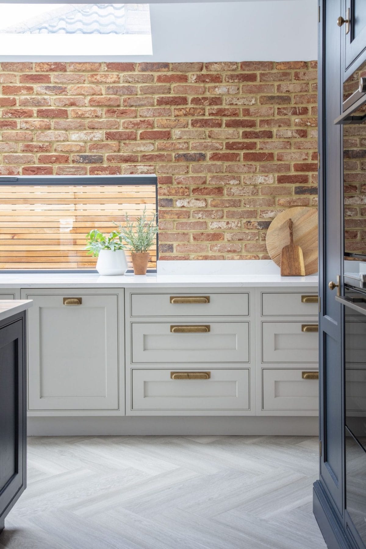 Modern Open Plan Handleless Kitchen