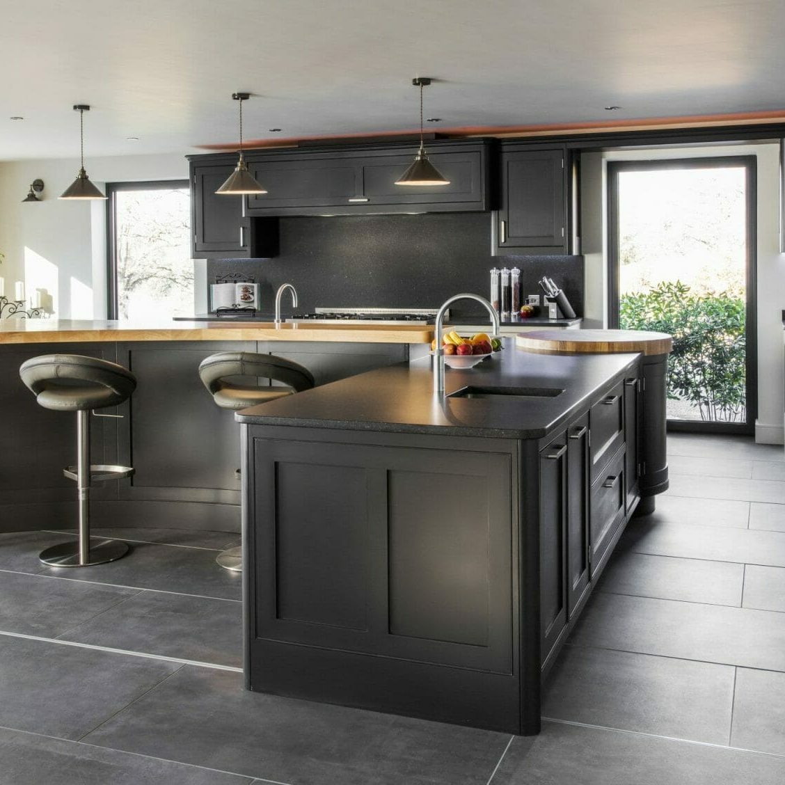 Classic Dark Kitchen